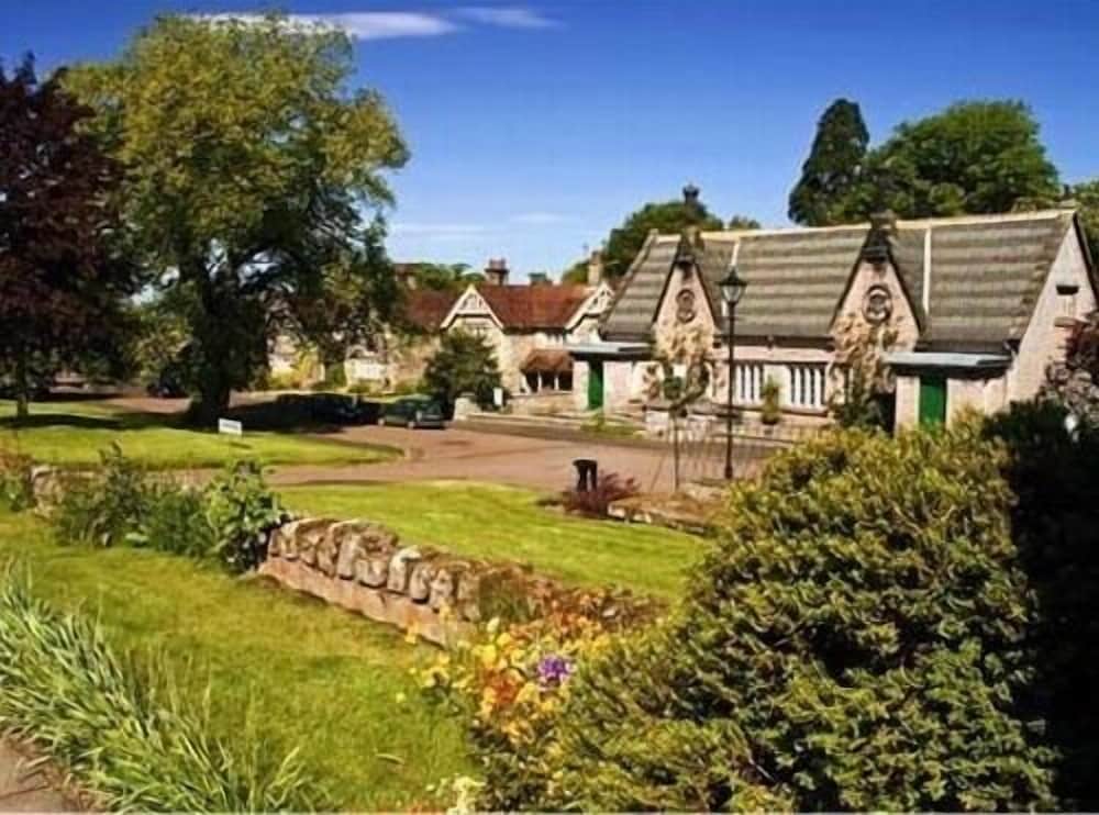 Alnwick Lodge - B&B 42/50