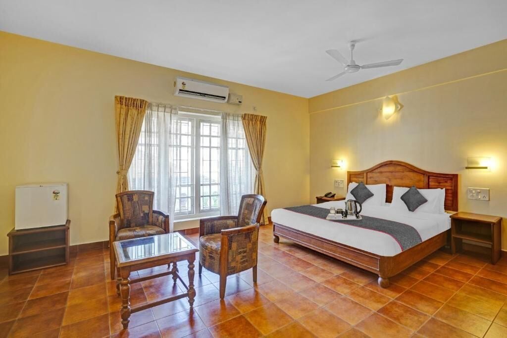 PRESIDENTIAL, KING BED, GARDEN VIEW