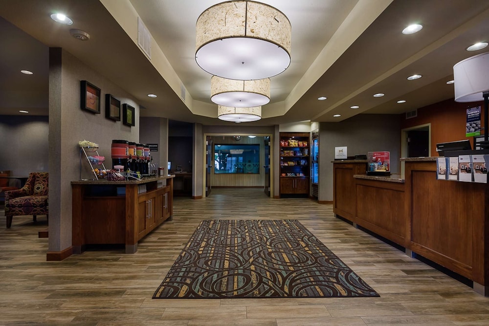 Hampton Inn Ft Collins 9/33