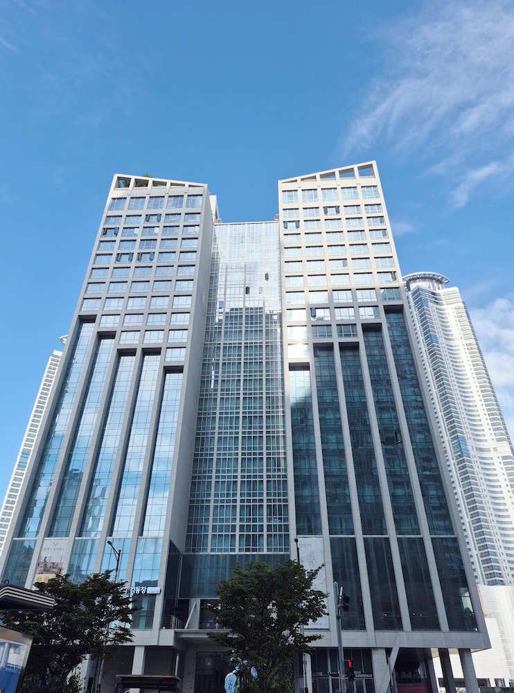 Staz Hotel Premier Dongtan 2/57