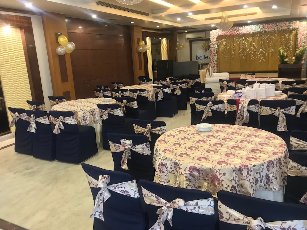 Leela Grande Hotel 35/50