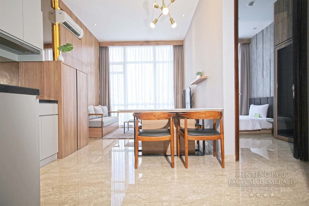 Menteng Park Exclusive Emerald 50/68
