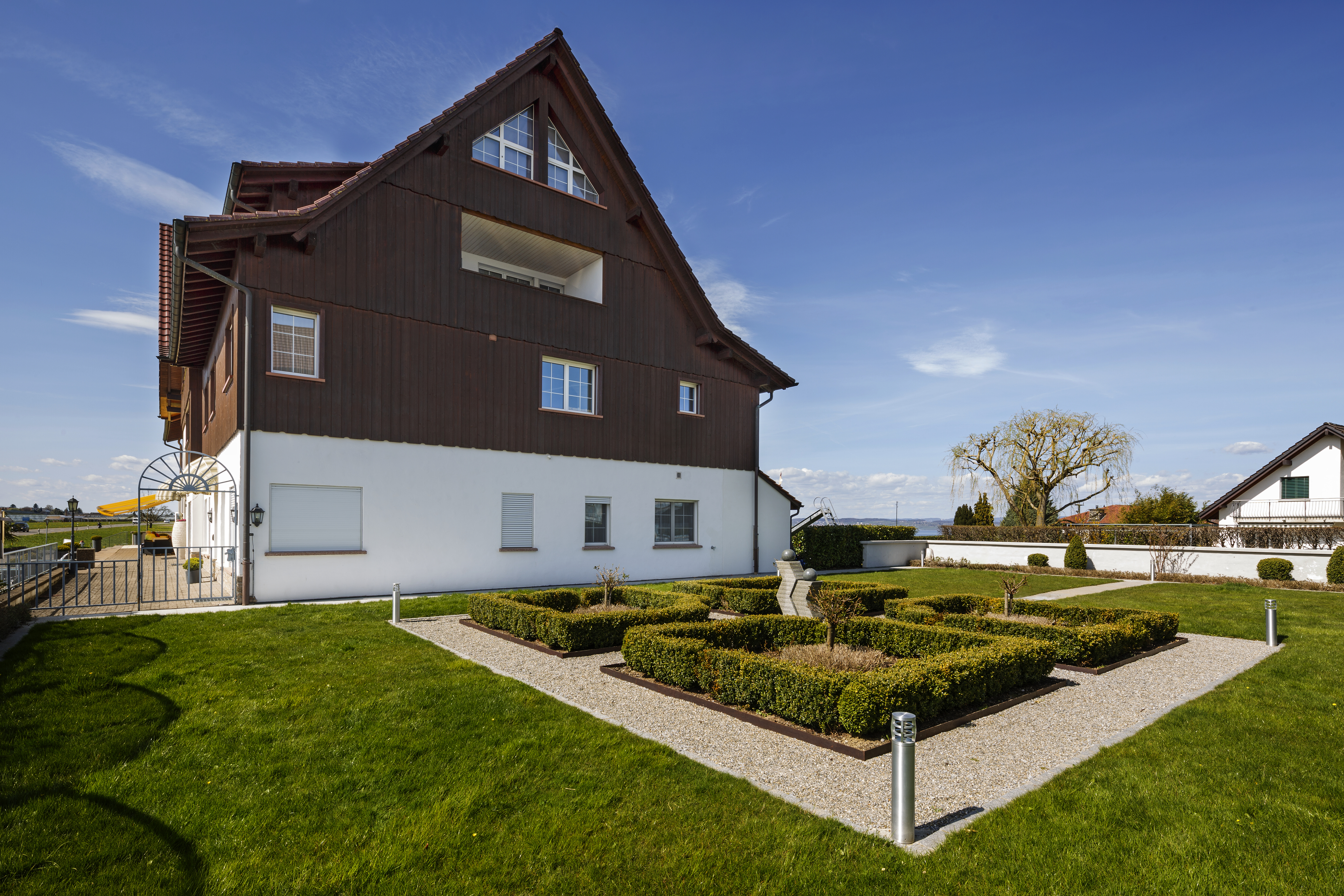 SEEMOWE SWISS QUALITY HOTEL 51/56