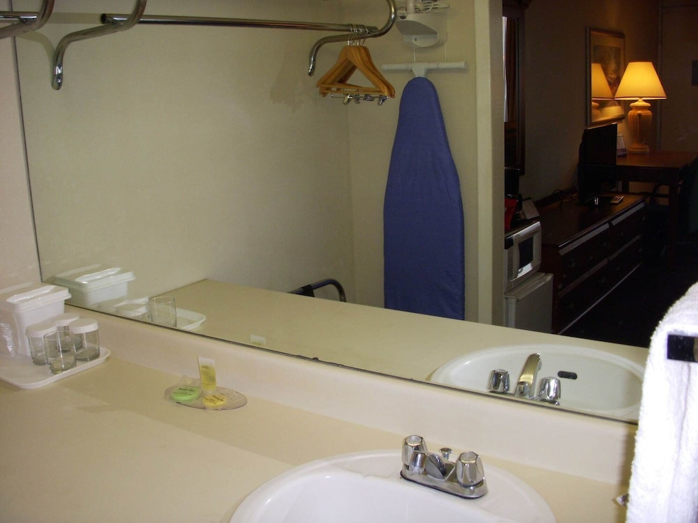 Motel6 Natchitoches, LA 53/55