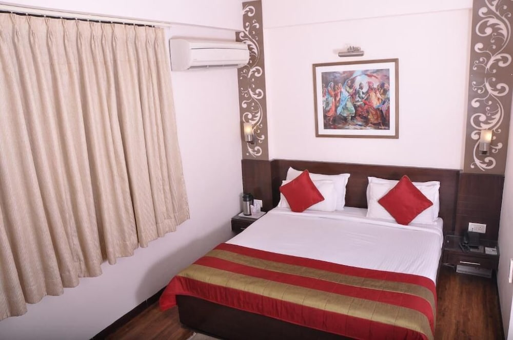 Crystal Inn Hotel 12/50