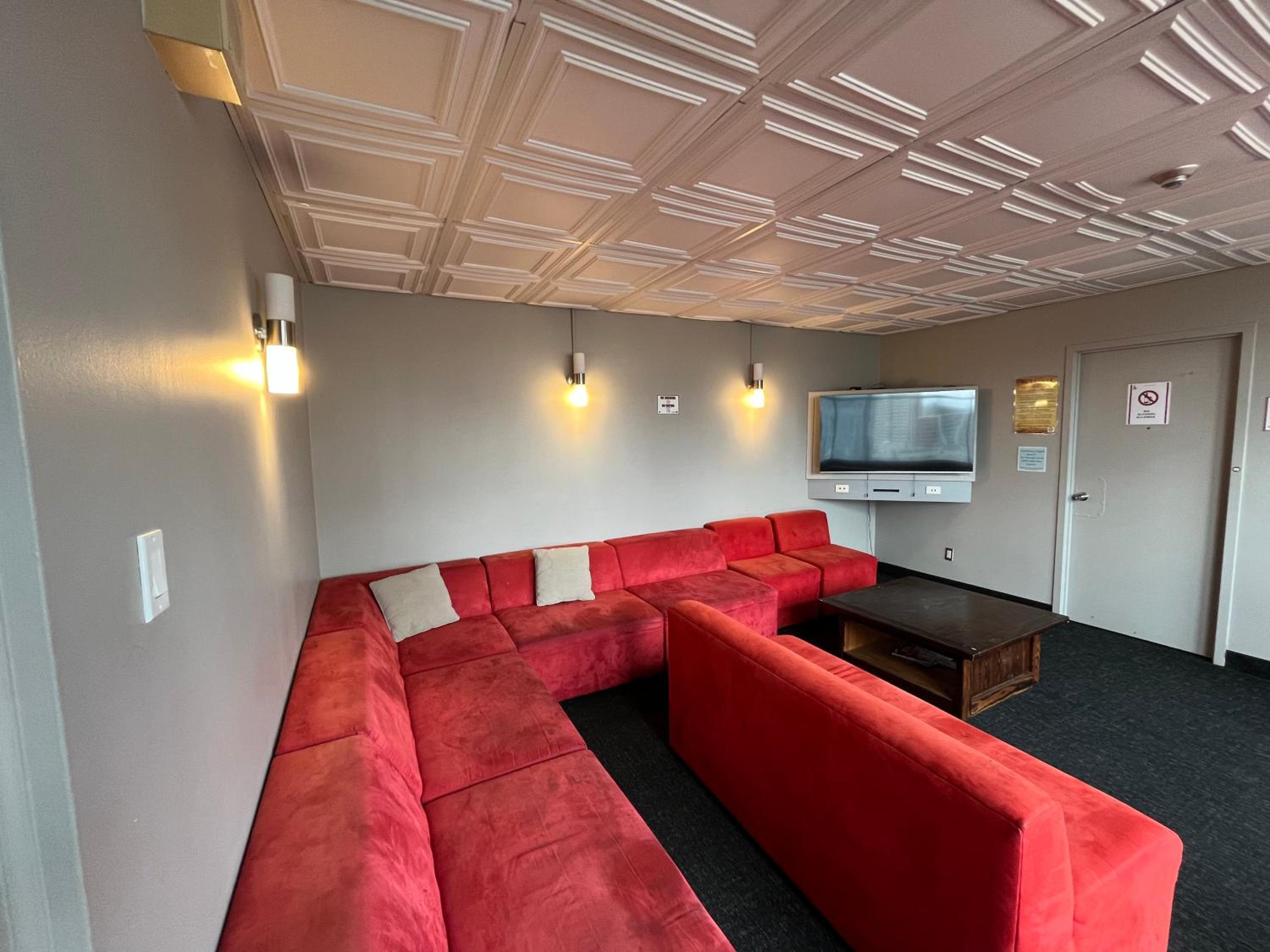 Neill-Wycik Backpackers Hotel 9/31