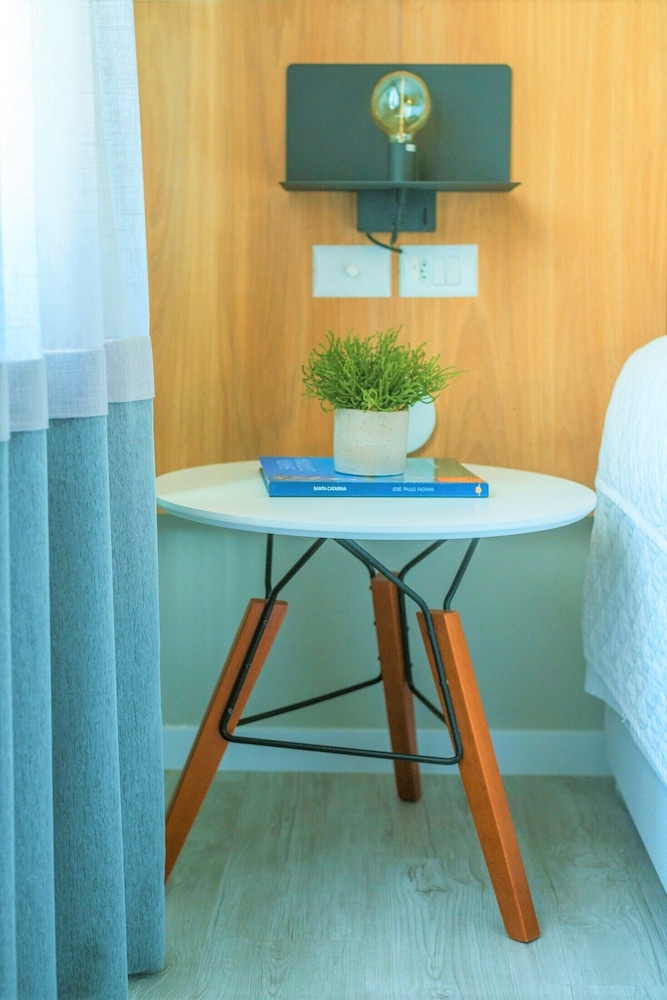 Melo Hotel 58/70