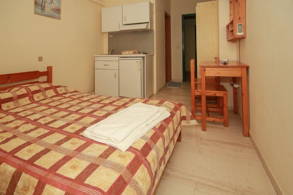 ASTIR ROOMS 16/38