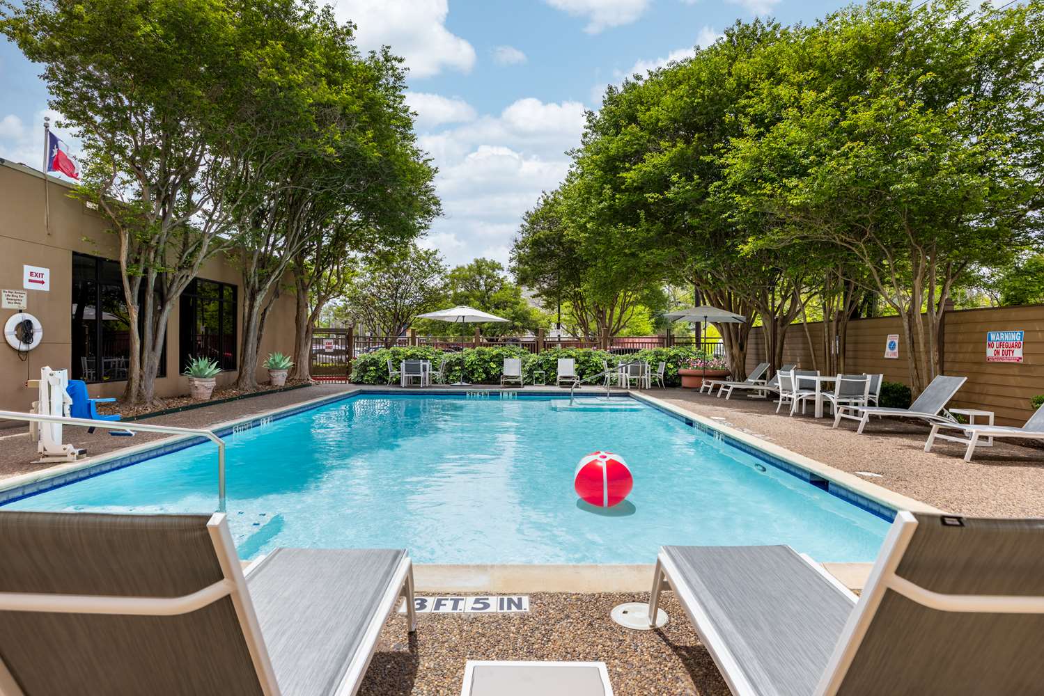 Doubletree By Hilton Houston Medical Center Hotel And Suites 30/30
