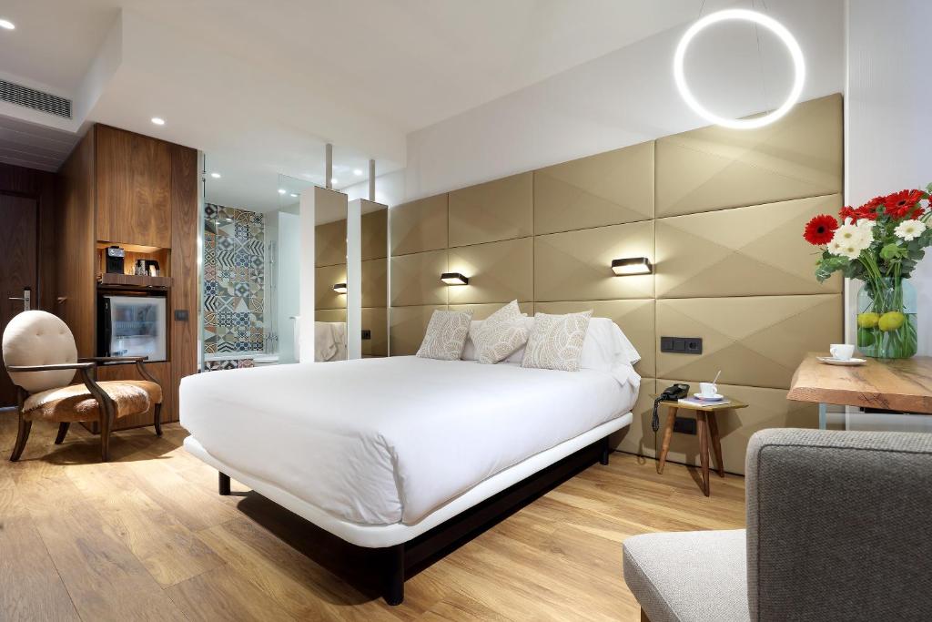 غرفة قياسية بسرير مزدوج أو سريرين منفصلين، Hotel SB Glow 6/8