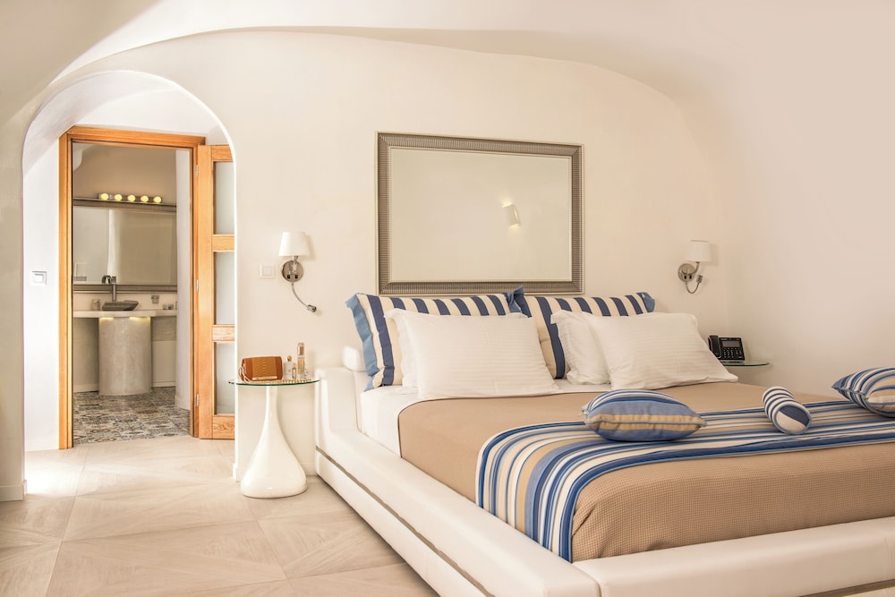 Splendid, Suite, 3 King Beds, Private Pool