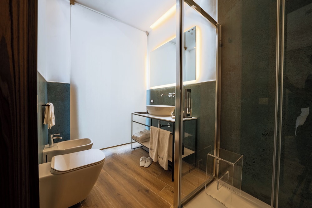 Nap Luxury Guest House 50/50