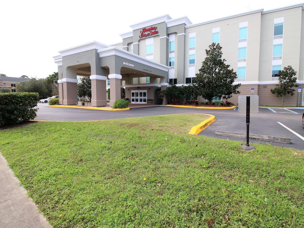 Hampton Inn Suites Palm Coast 3/72