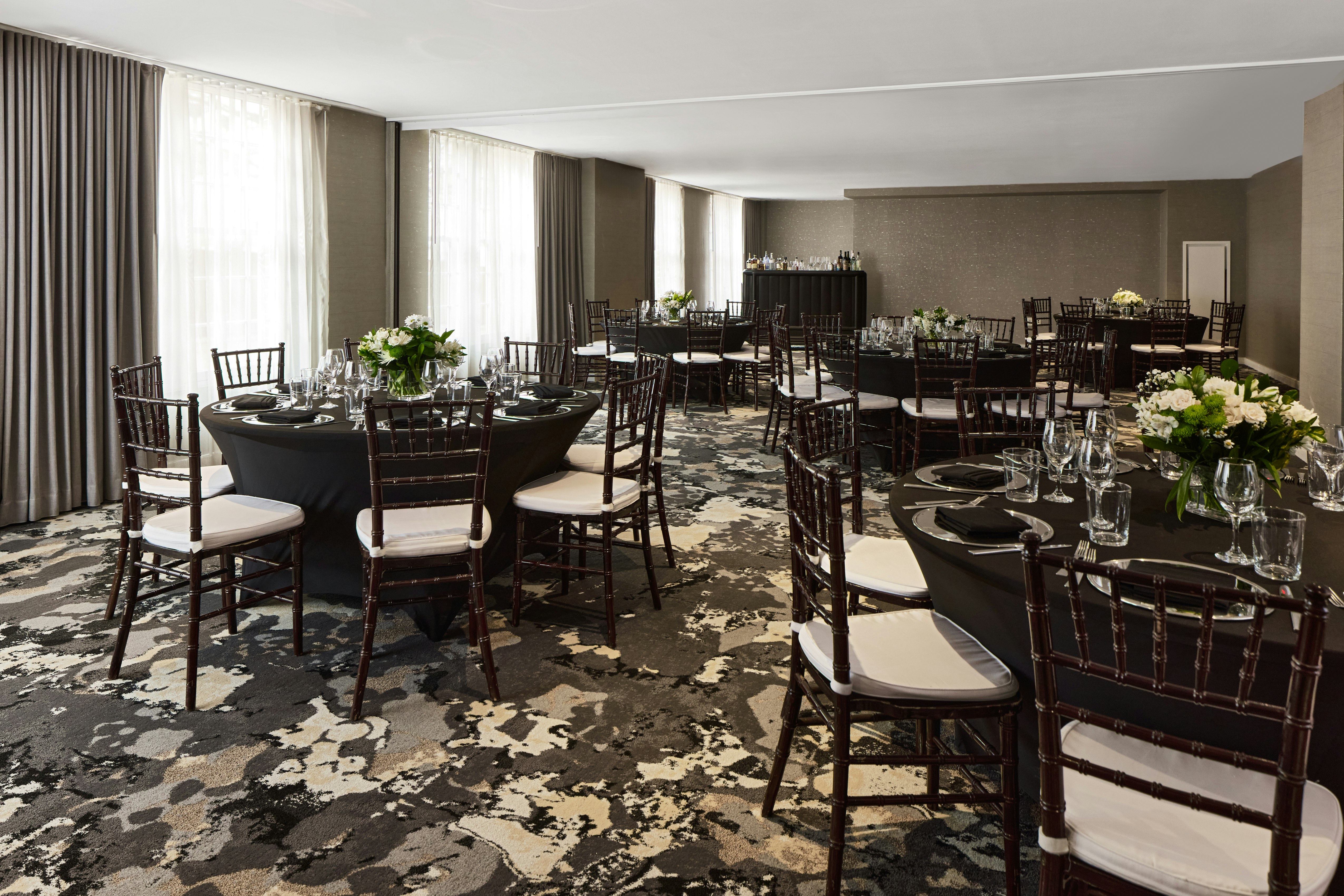 Archer Hotel Old Town Alexandria 65/81