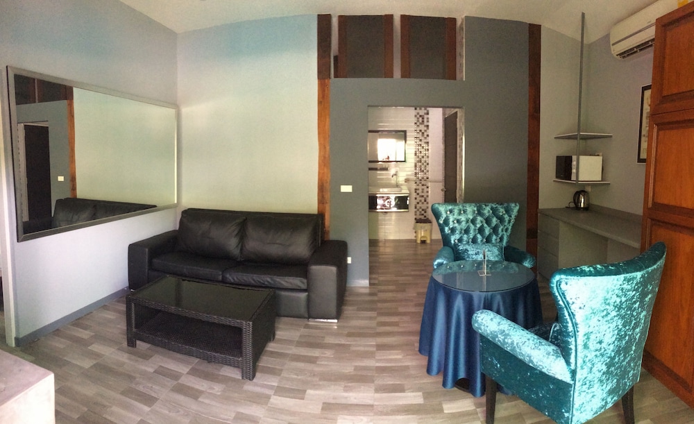 Momento Resort 56/78