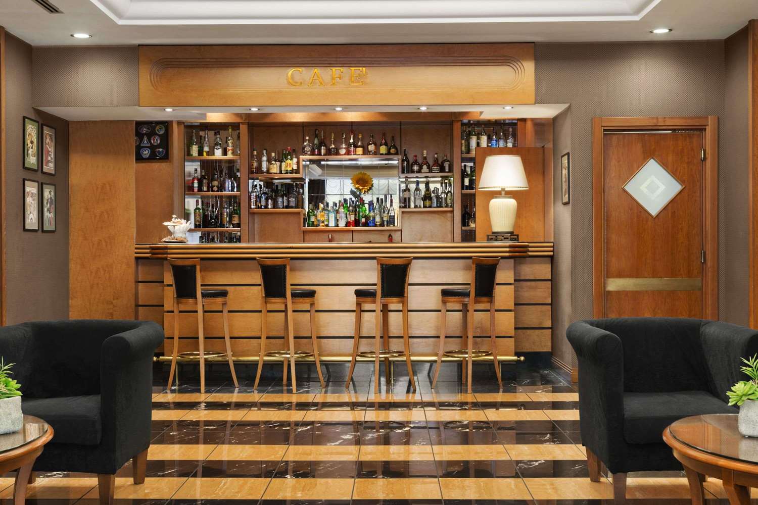 Ramada By Wyndham Naples 35/47