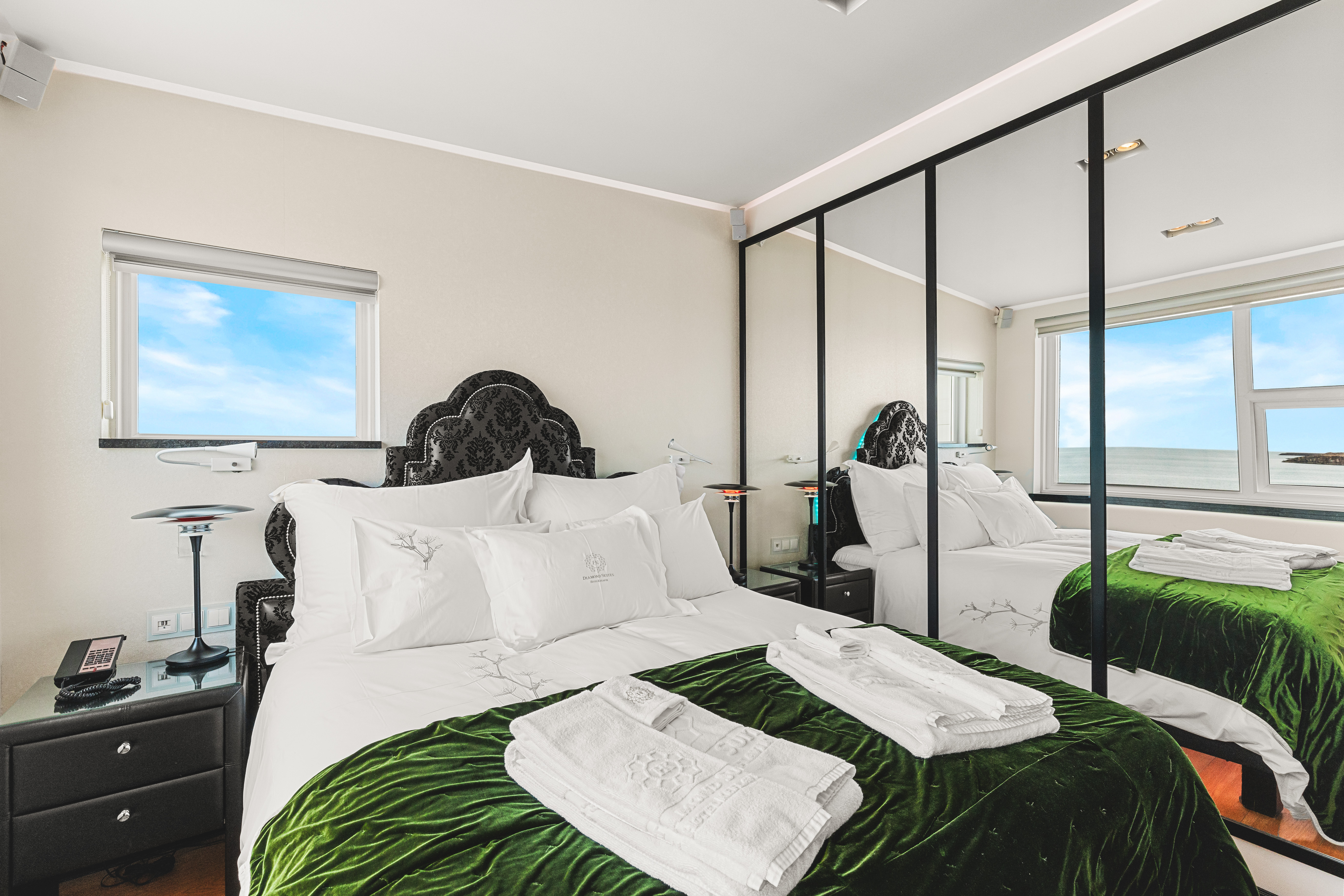 Emerald, Luxury, Hot Tub, Terrace