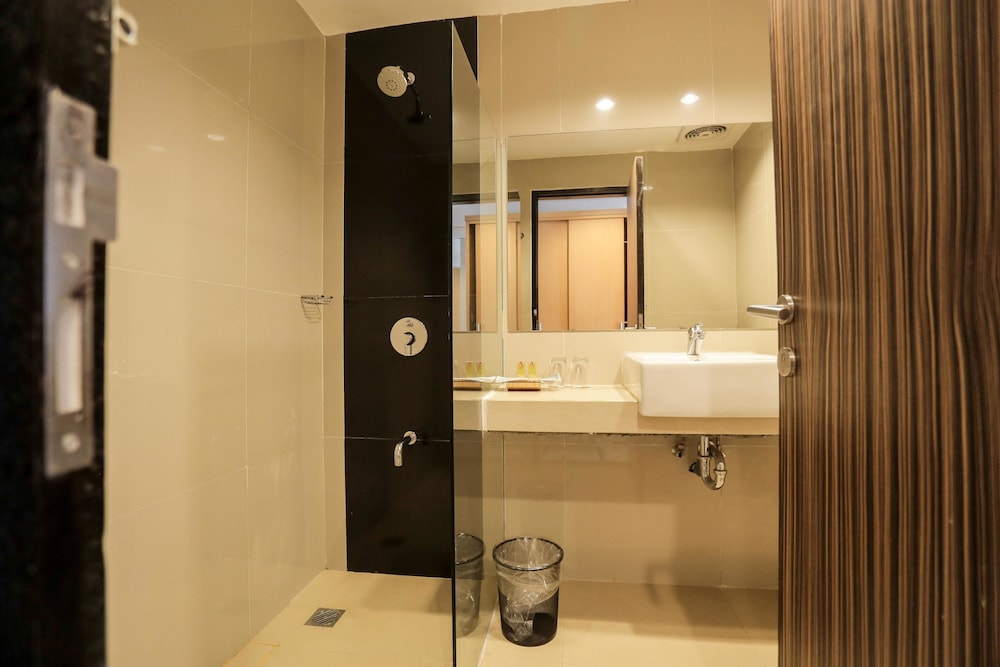 Grand Asia Hotel 43/43
