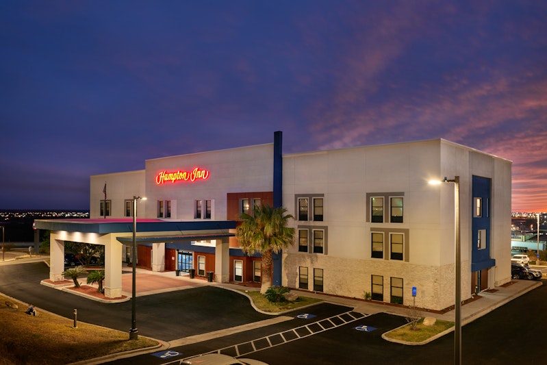 Hampton Inn By Hilton Eagle Pass 2/37