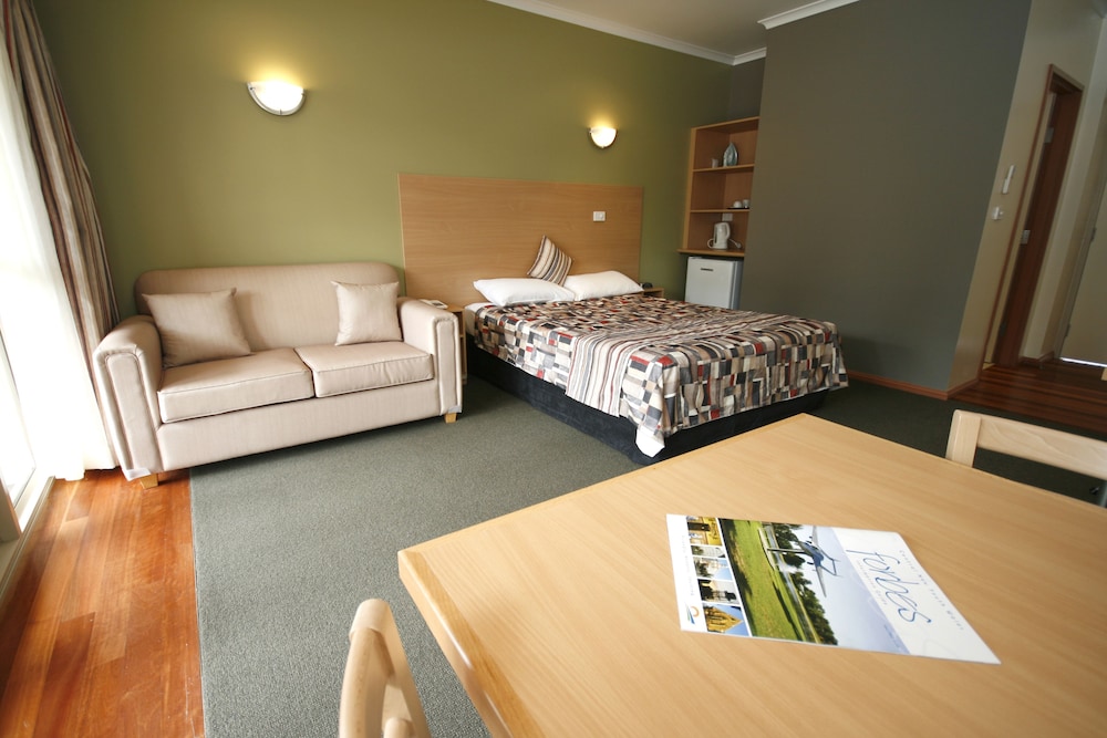 Forbes Victoria Inn 21/55