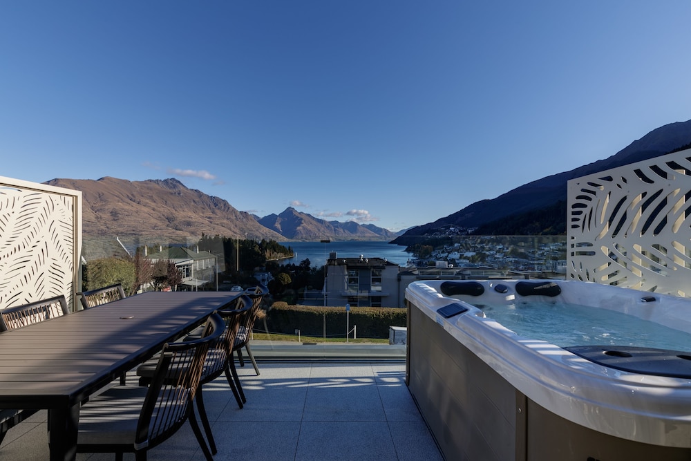 The Carlin Boutique Hotel 57/60