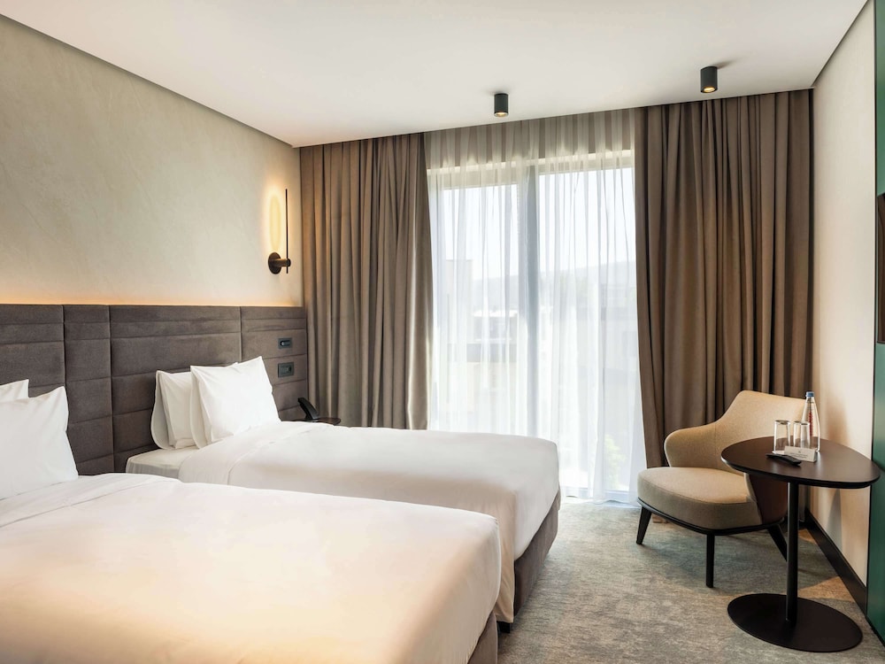 Standard Twin Bed, Novotel Tbilisi Center 3/10