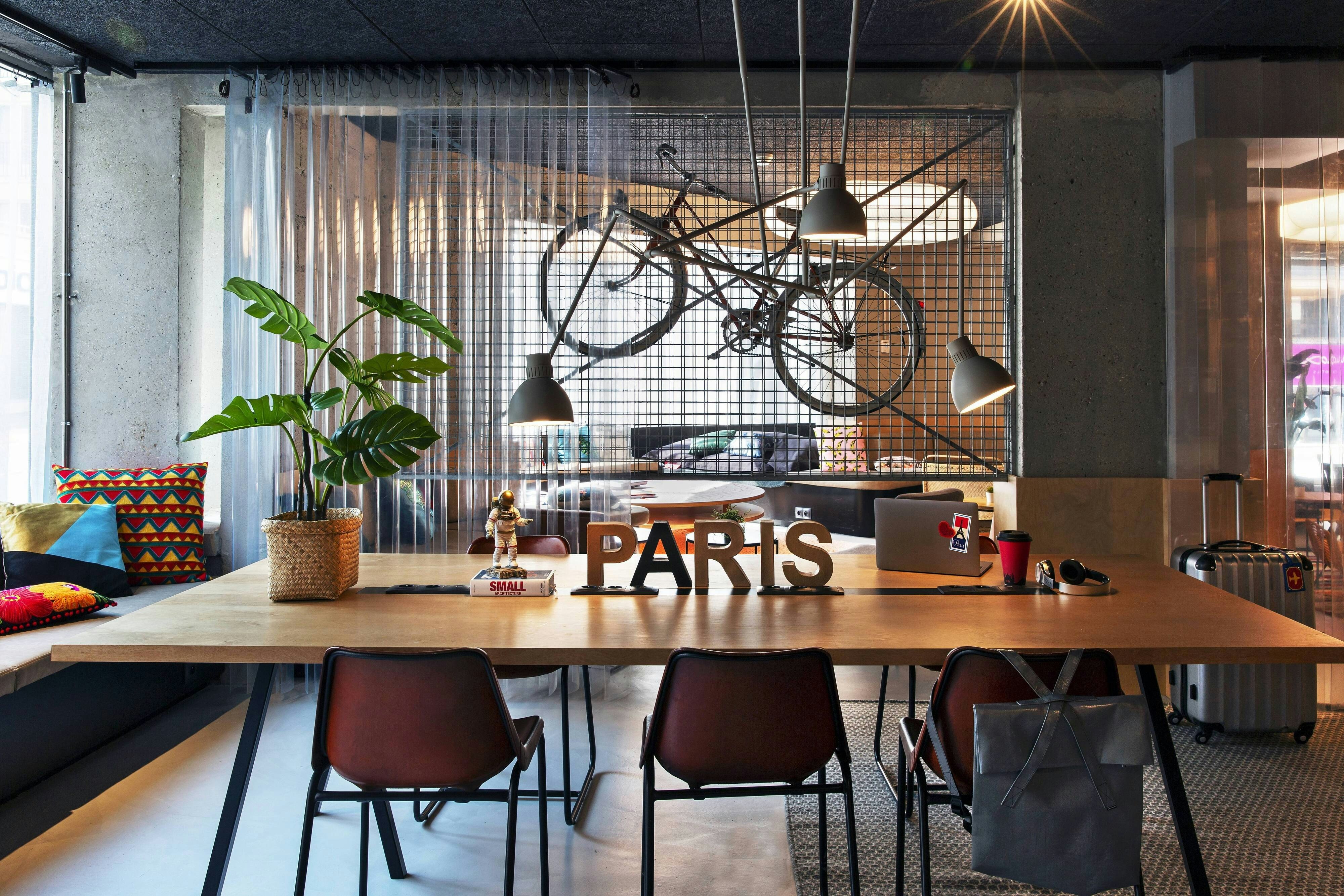 Moxy Paris Bastille France 9/12