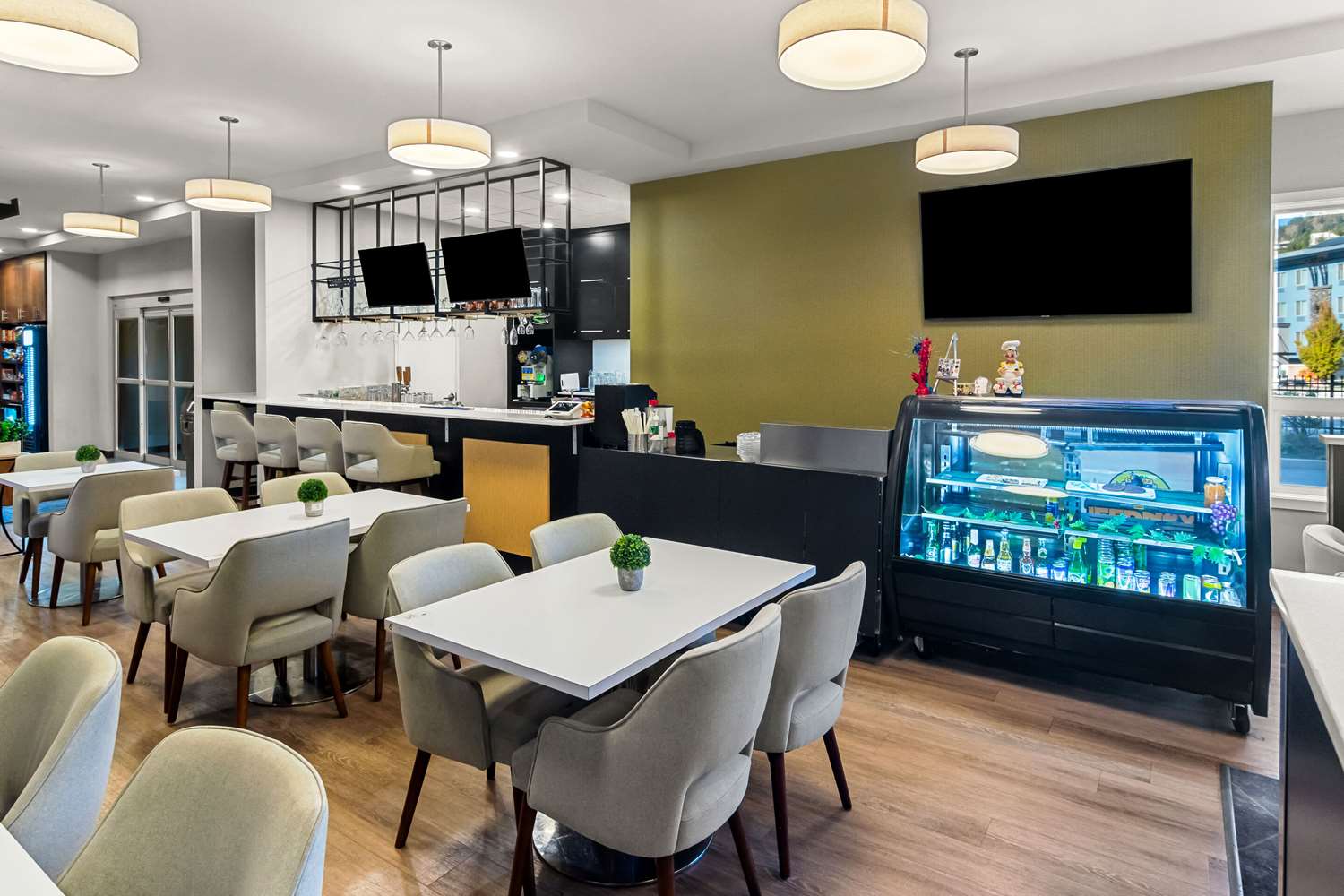 Park Inn by Radisson, Kelowna 28/40