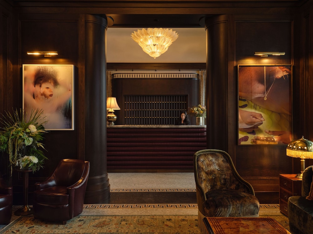THE NOMAD HOTEL 3/33