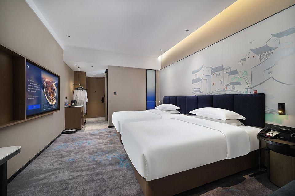Elegant, Twin Beds