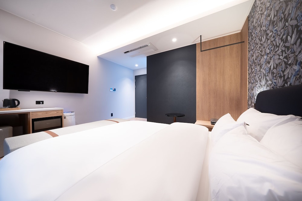 Browndot Hotel Suwon City Hall 8/37