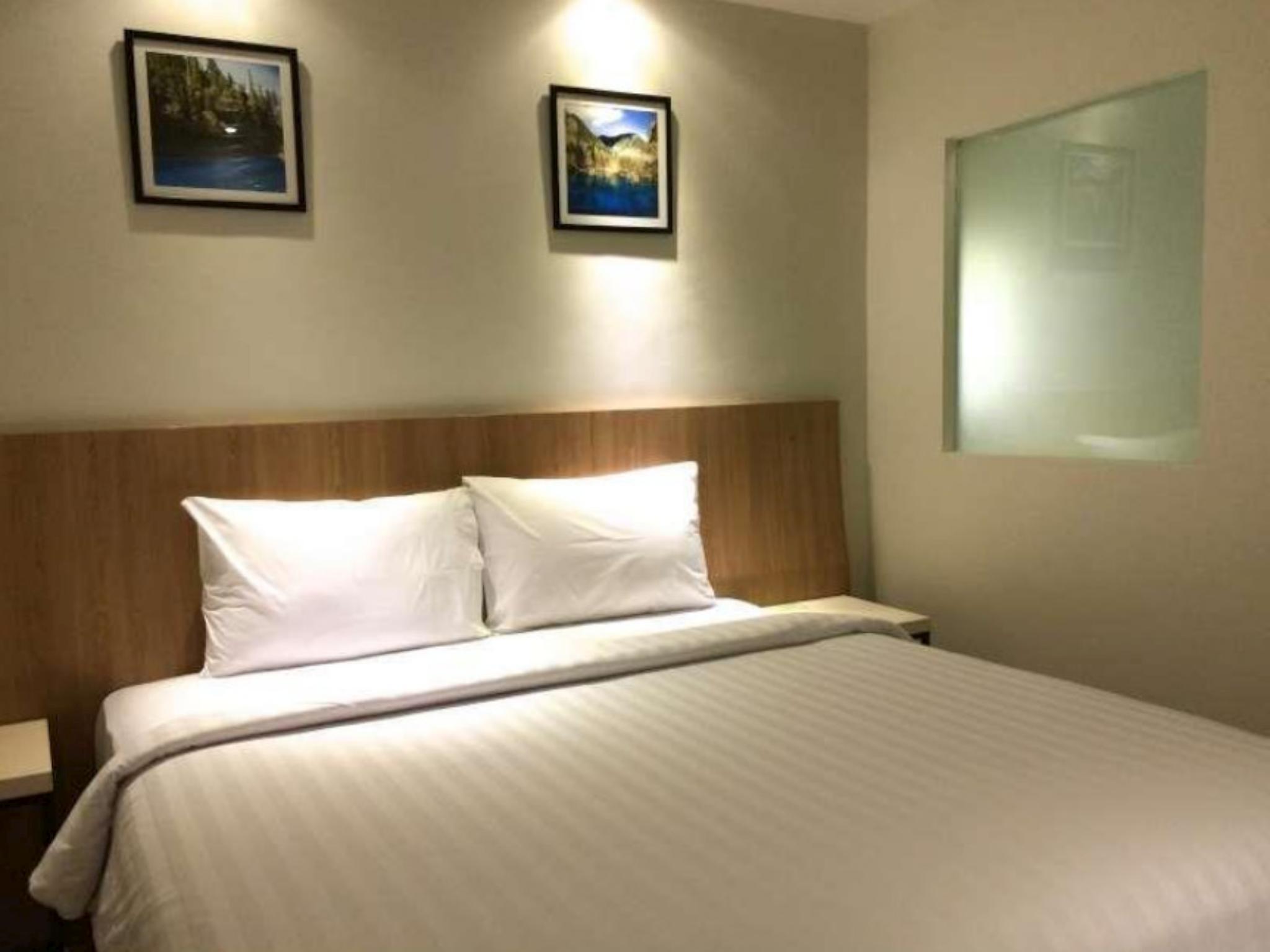 Hart Hotel 16/39