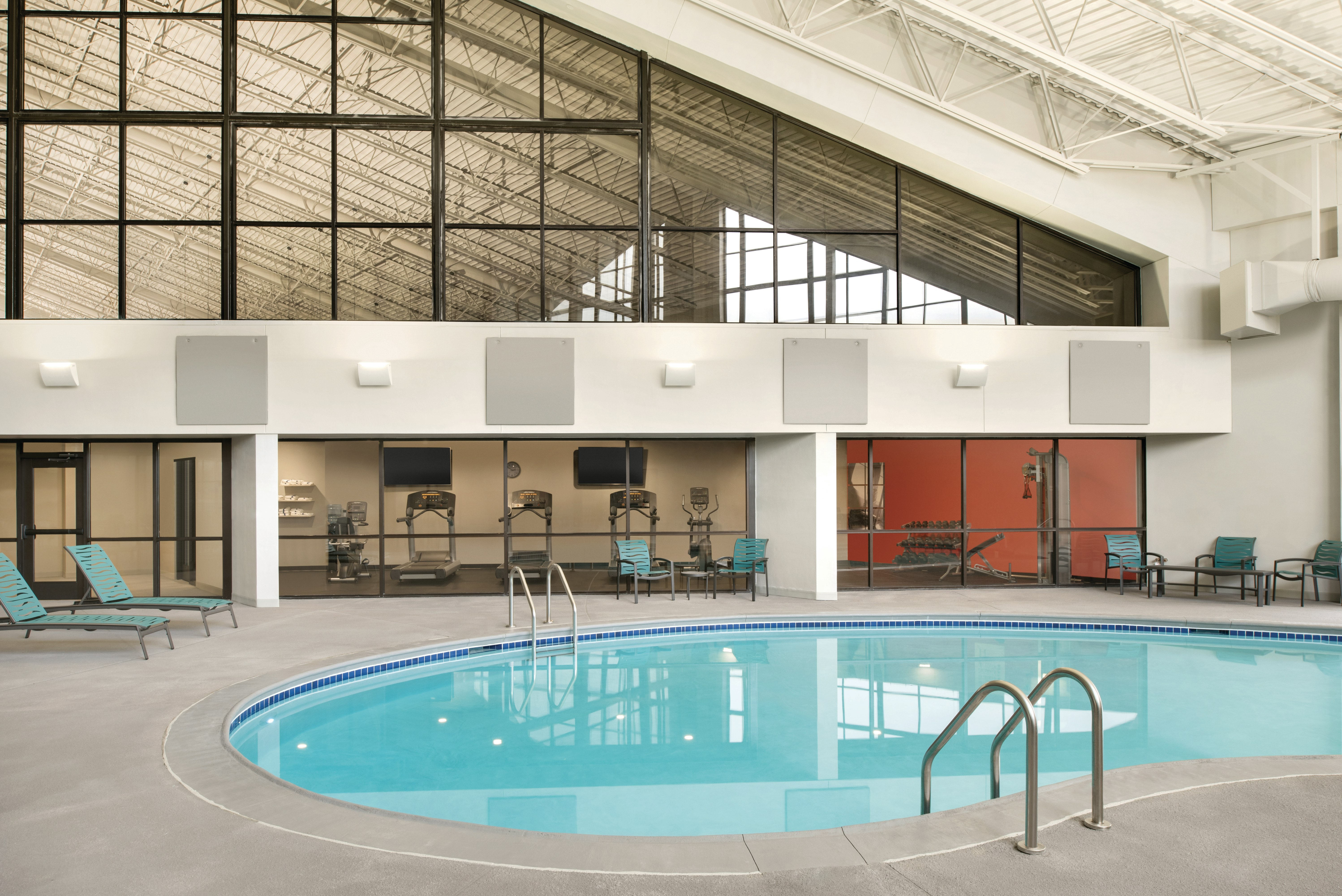 Holiday Inn Bloomington Normal 4/19