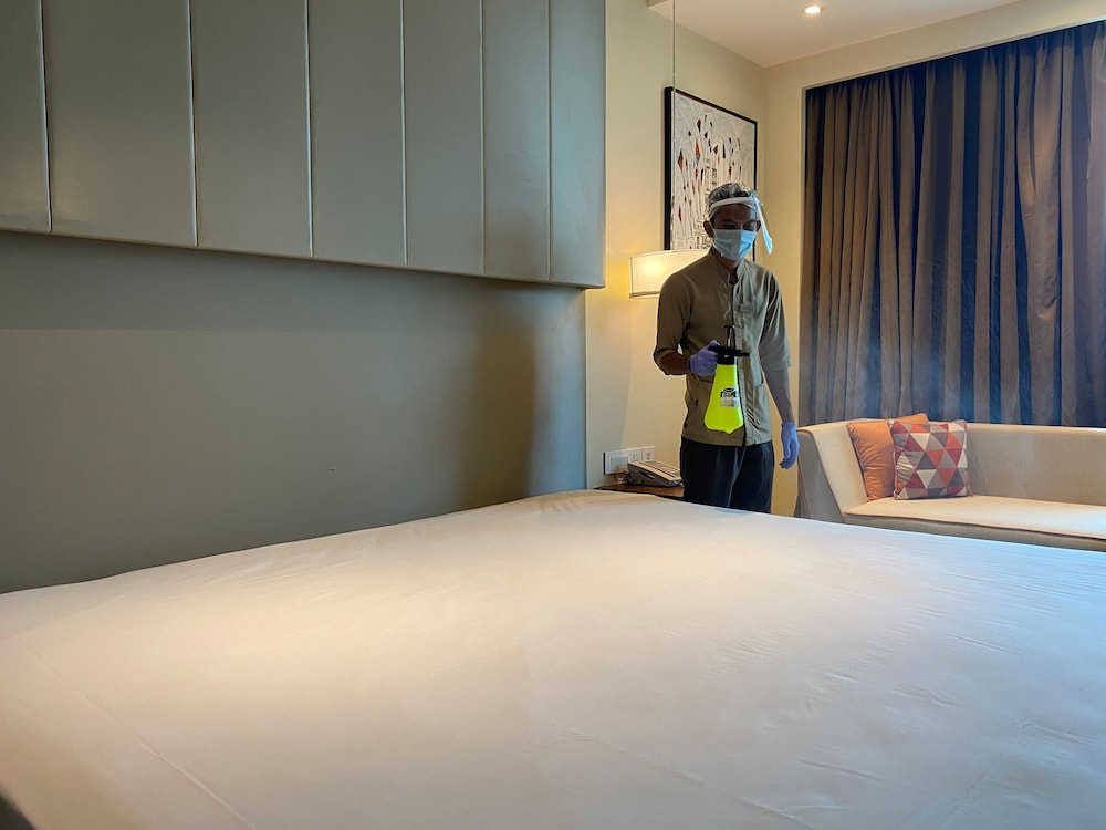 Renaissance Ahmedabad Hotel 11/53
