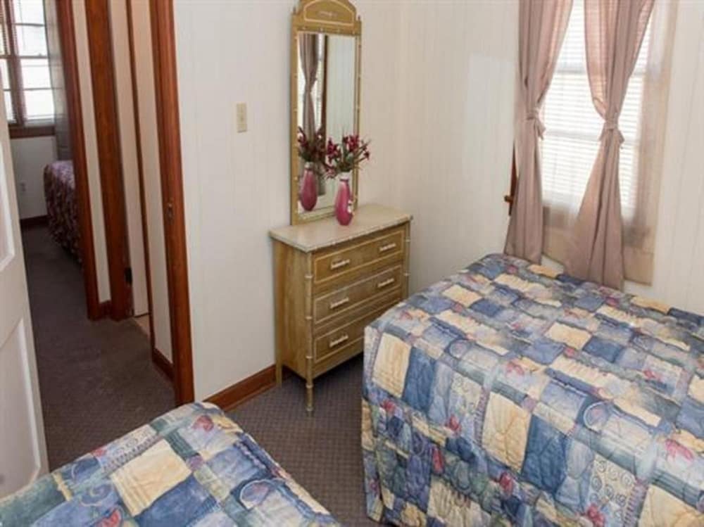 Oceanside Court By Kees Vacations 16/65