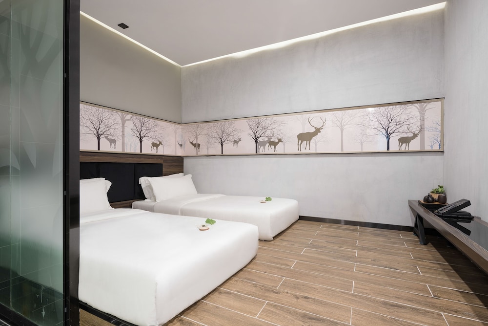 Spring Time Hotel 17/50