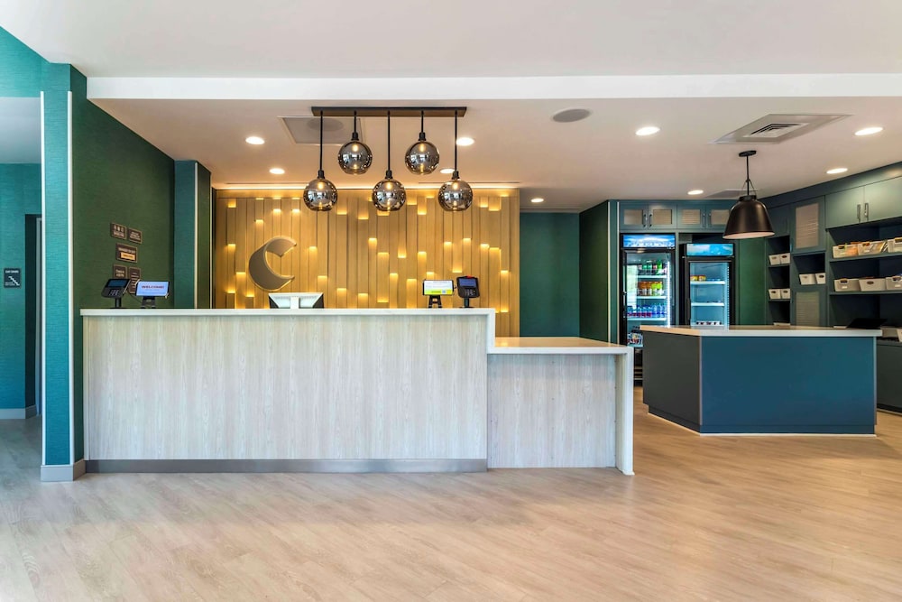 Comfort Suites Gatlinburg Downtown-Convention Center 12/60