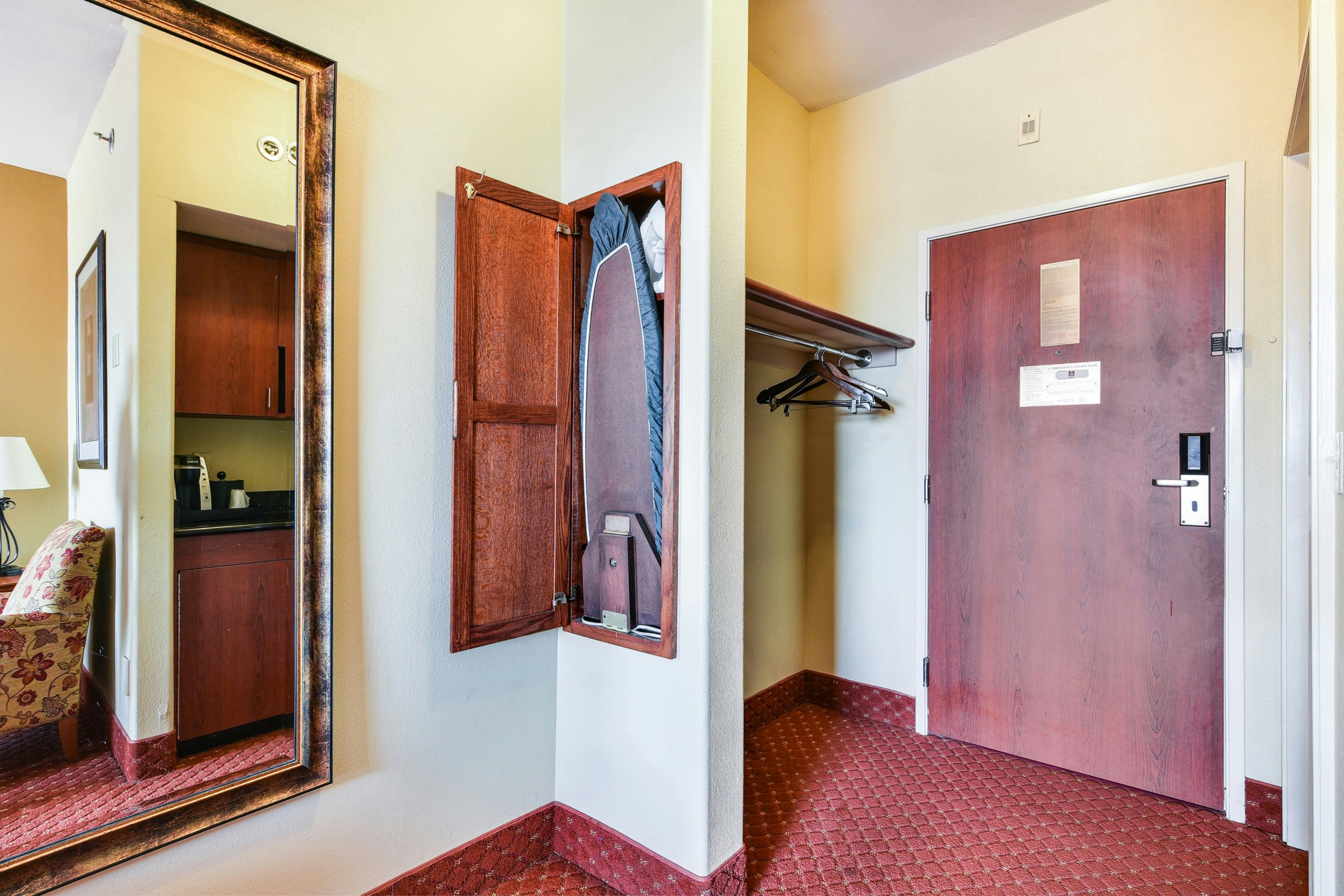 Oyo Townhouse Oklahoma City Airport 77/77