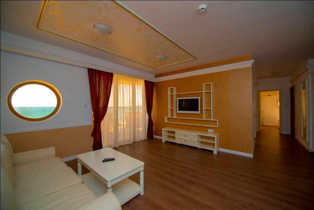 Golden Rainbow Vip Residence 47/71