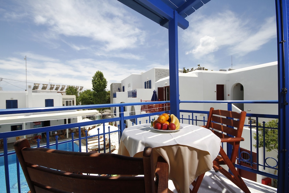 Katerina Hotel 68/76