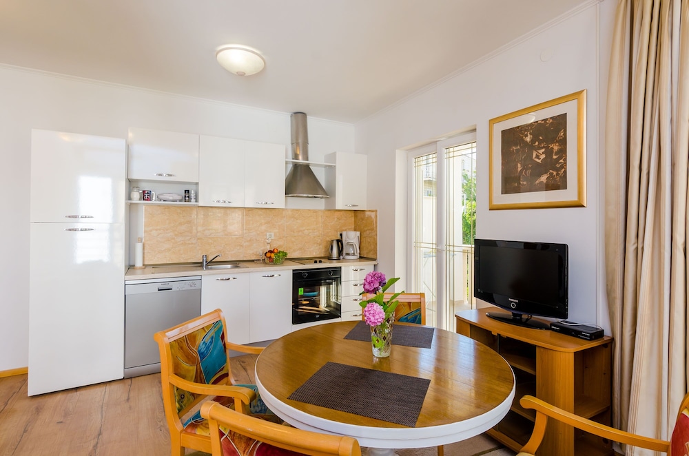 Apartments & Rooms V&M 25/50