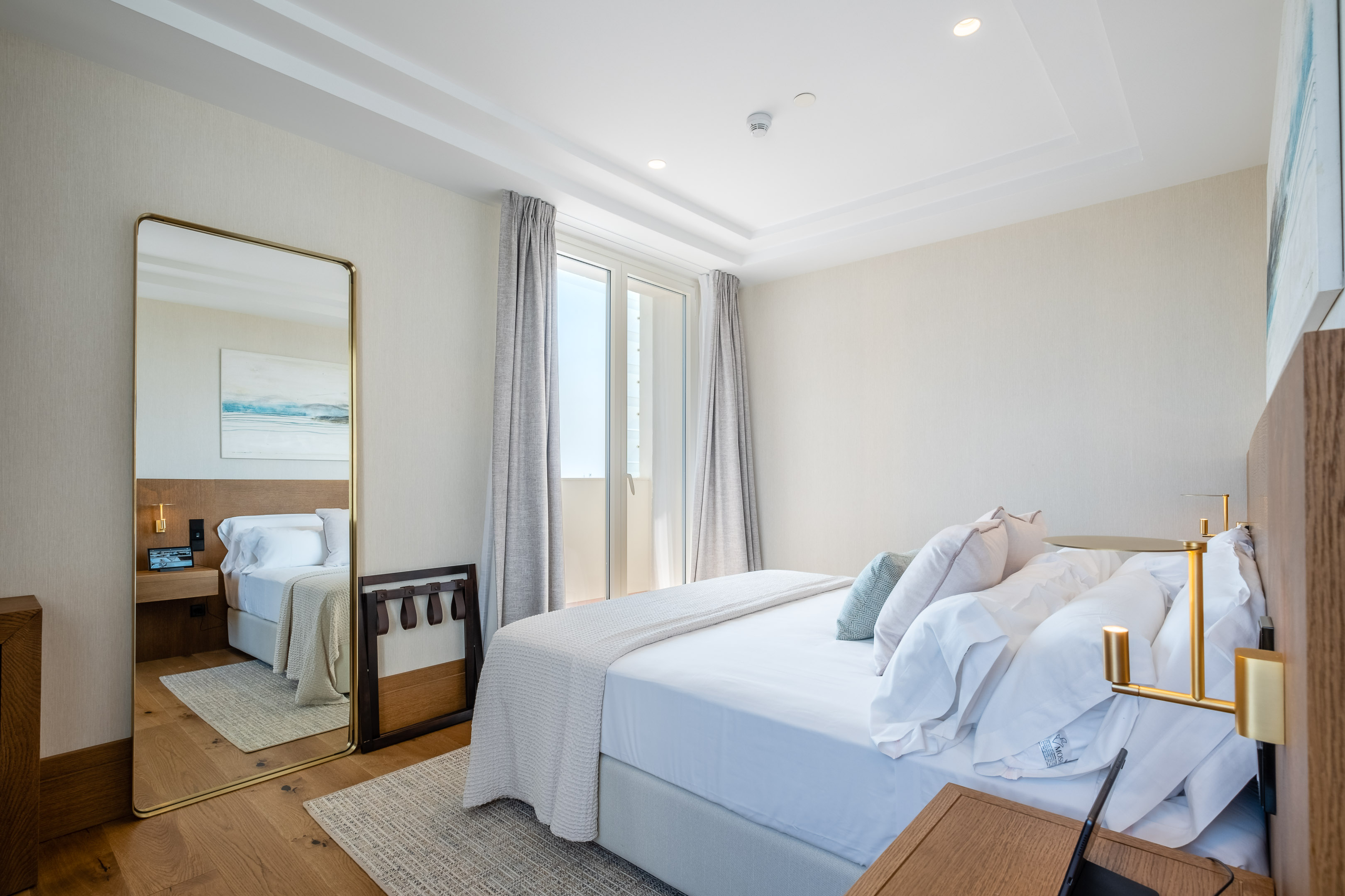 Standard, Double or Twin Bed