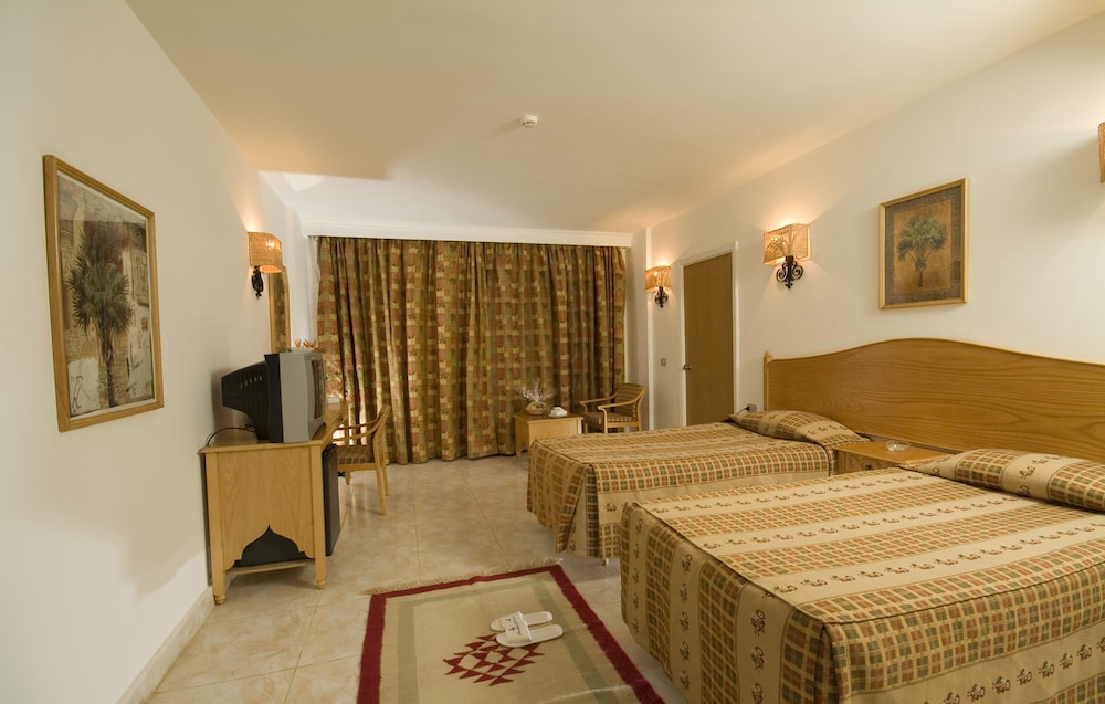 TOP Flamenco Beach & Resort 26/50