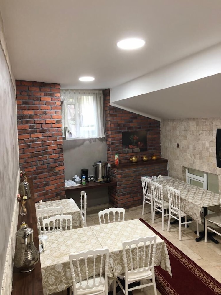 Atam Suites Apart 31/50