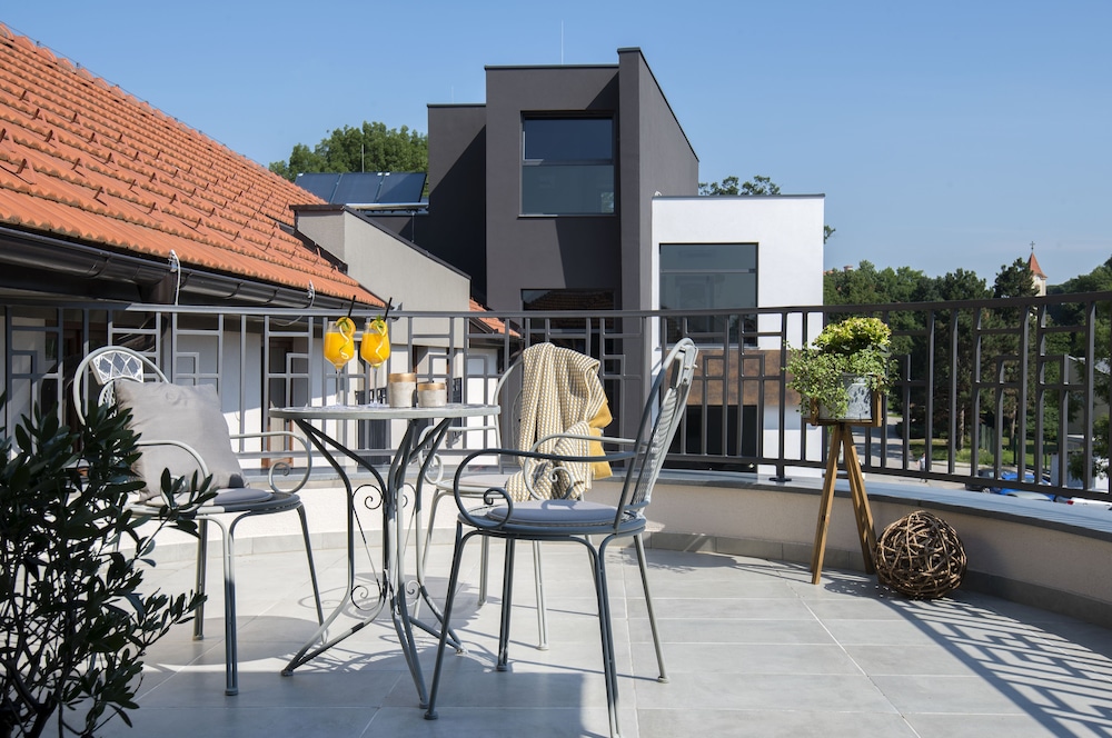 Hotel Castellum 34/48