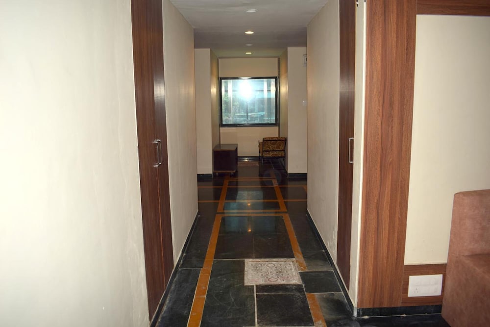 SRTC Hotel Aspire 15/28