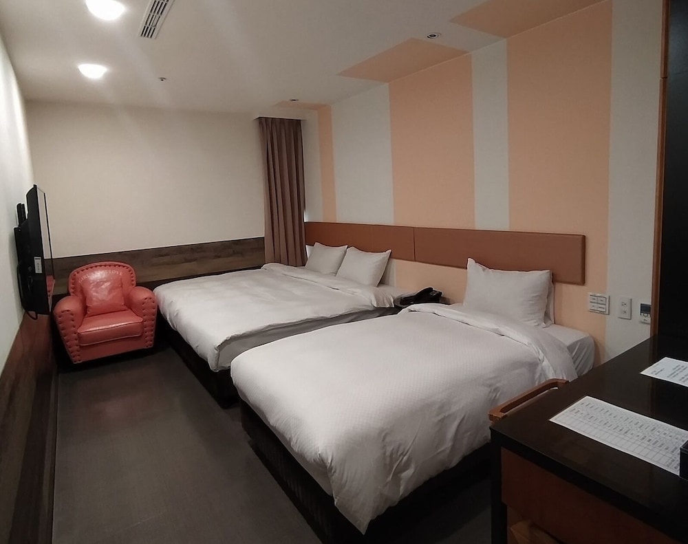 STANDARD, TRIPLE, MULTIPLE BEDS