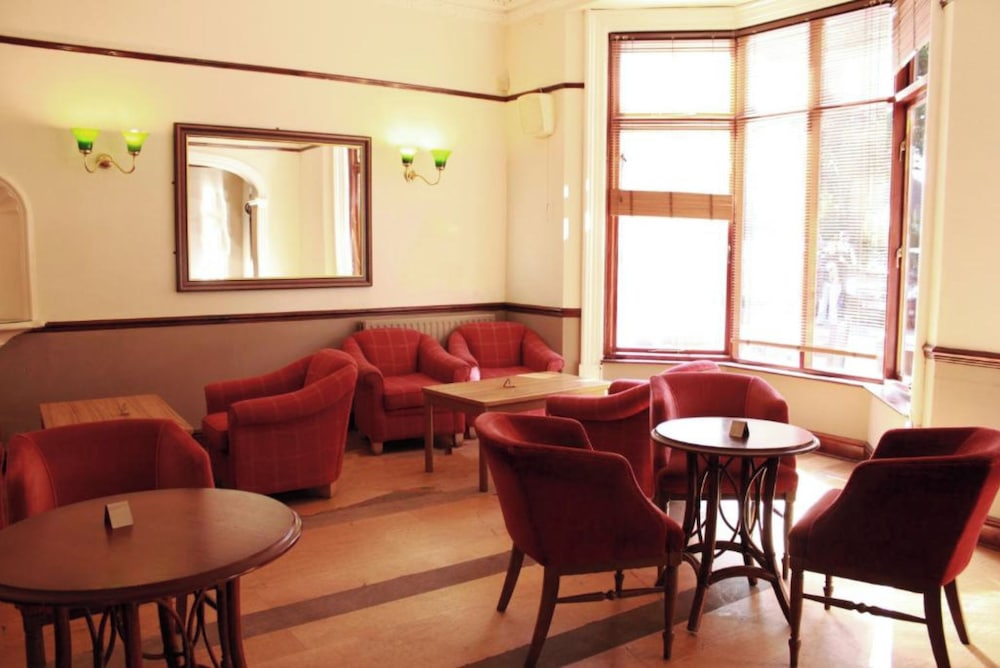 OYO Blaby Westfield Hotel 55/64