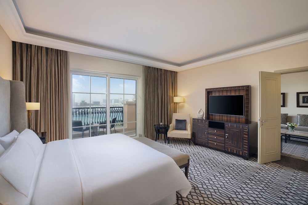 The Westin Dubai Mina Seyahi Beach Resort & Marina 24/81