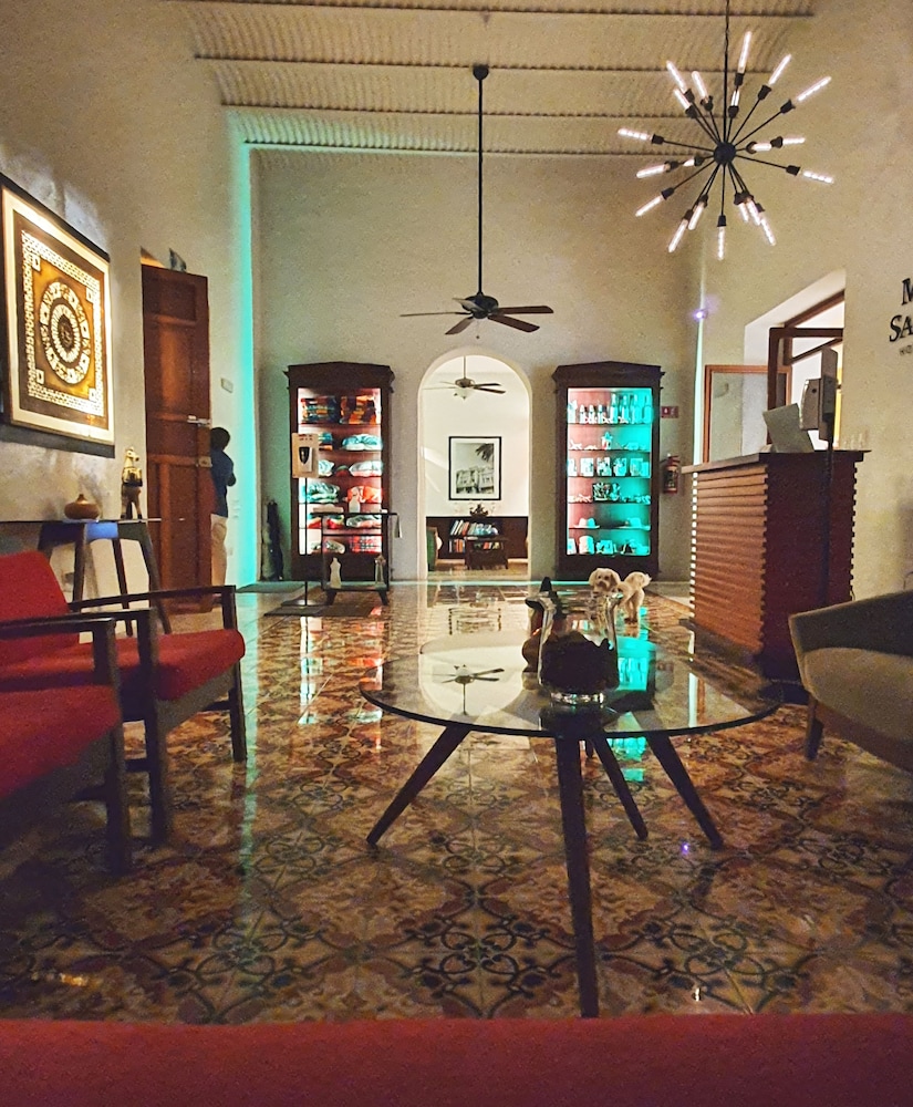 Hotel Merida Santiago 60/78